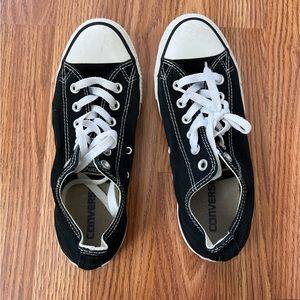 Converse All Star Chuck Taylor shoes womens size 7.5 mens size 5.5